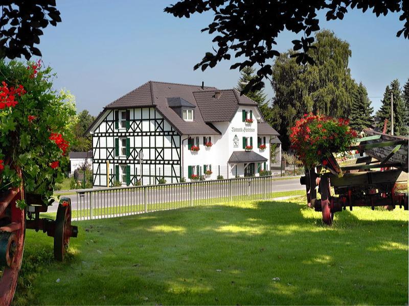 Lohmann'S Romantik Hotel Gravenberg Langenfeld  Eksteriør bilde