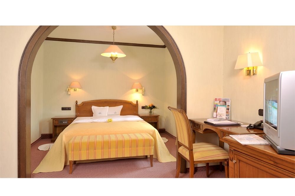 Lohmann'S Romantik Hotel Gravenberg Langenfeld  Eksteriør bilde