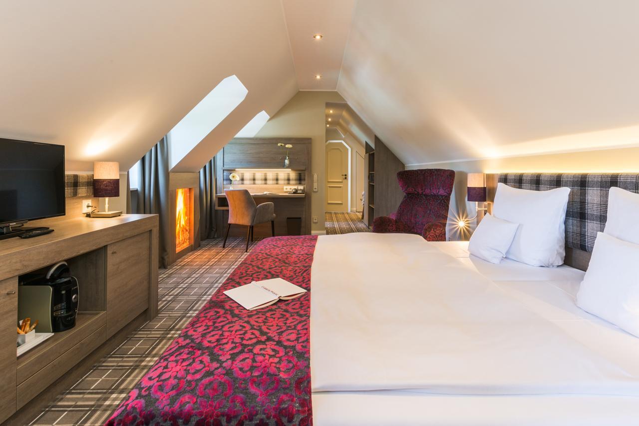 Lohmann'S Romantik Hotel Gravenberg Langenfeld  Eksteriør bilde