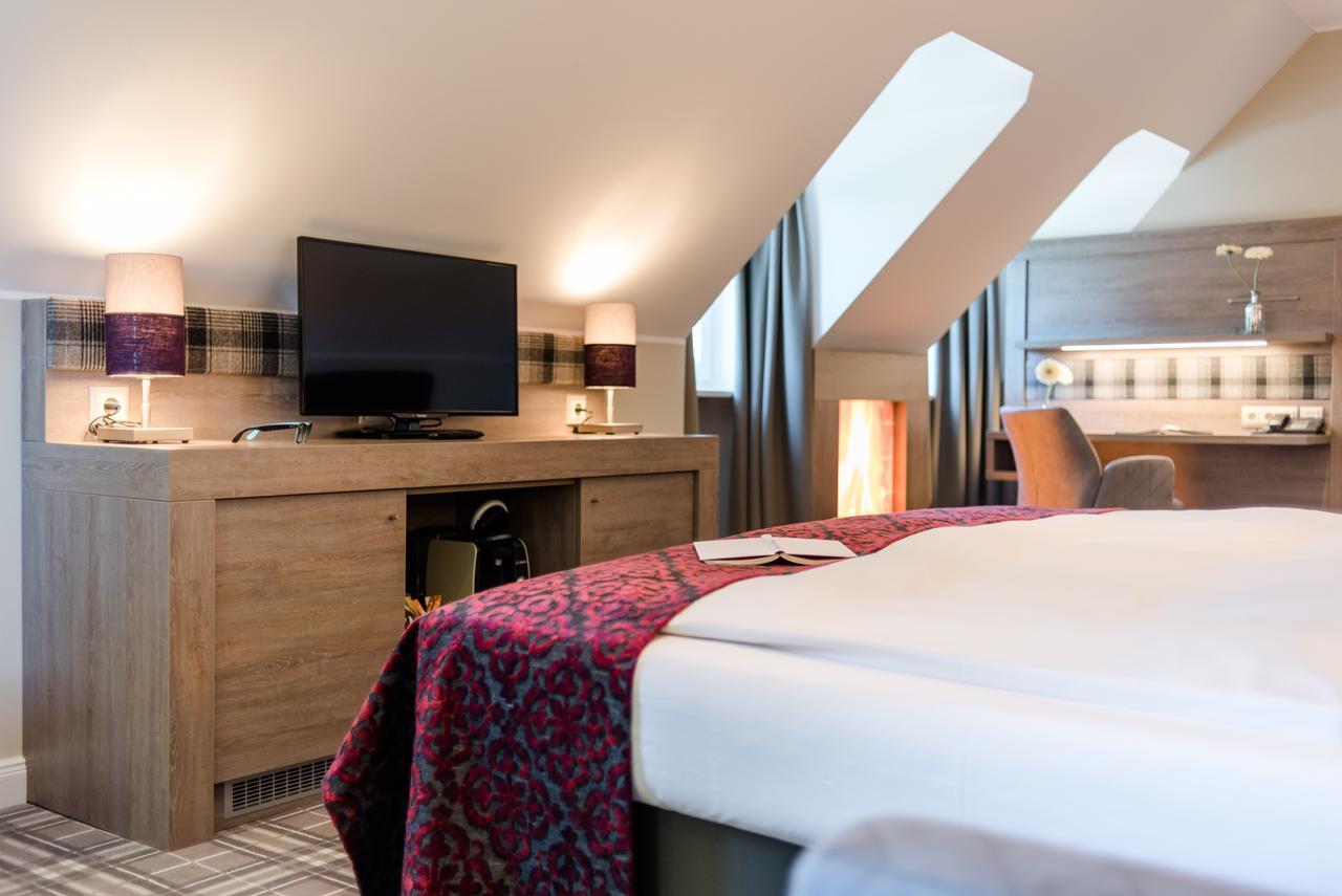 Lohmann'S Romantik Hotel Gravenberg Langenfeld  Eksteriør bilde