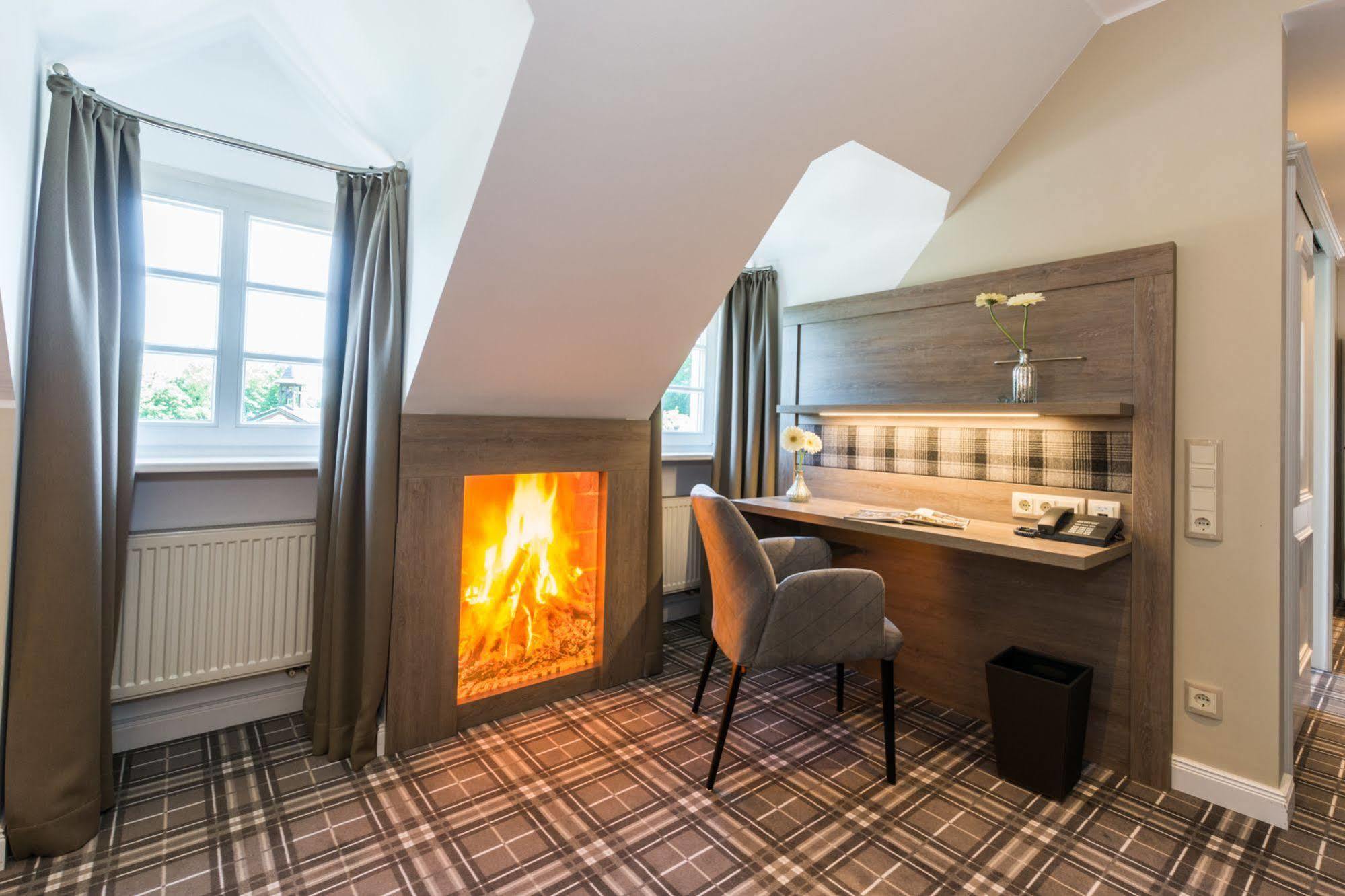 Lohmann'S Romantik Hotel Gravenberg Langenfeld  Eksteriør bilde
